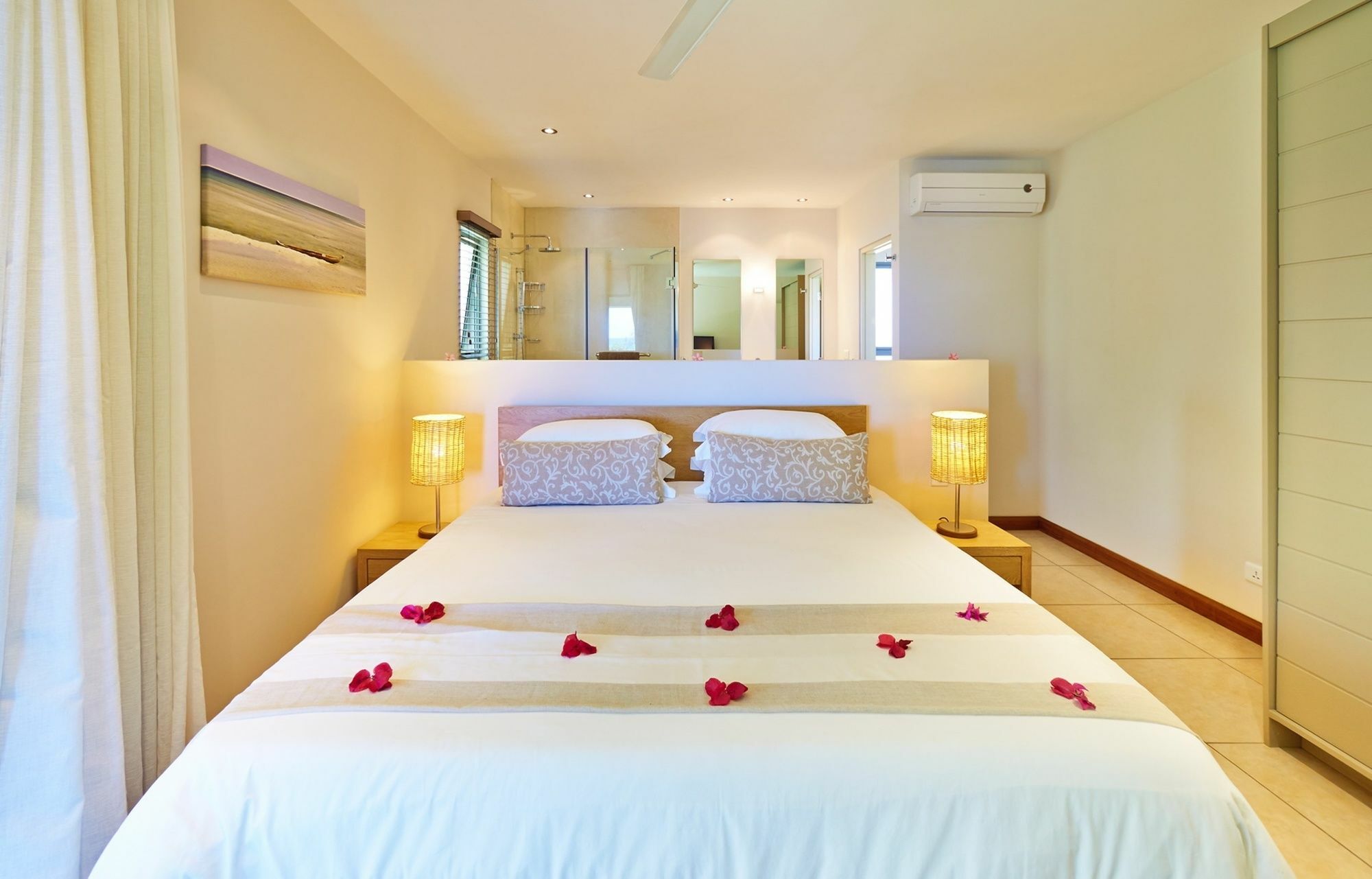 Bon Azur Beachfront Suites & Penthouses With Lov Trou aux Biches Eksteriør billede